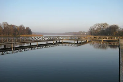 Piccola casa per le vacanze, sul lago, Ryn