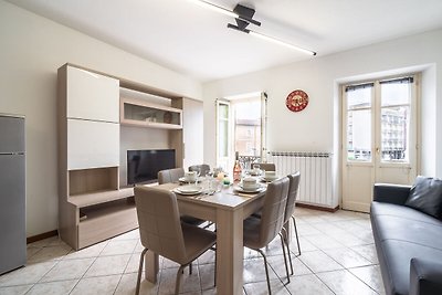 Ruim appartement in Verbania met balkon