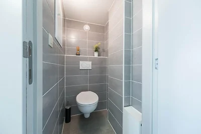 Monolocale al 3° piano con vista mare...