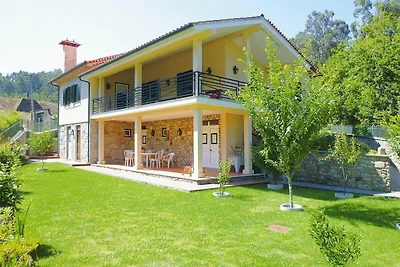 Vakantiehuis, Vale de Cambra - Rôge