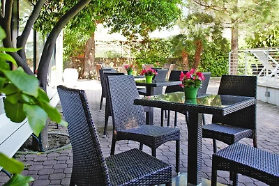 Appartement in Pietra Ligure met tuin