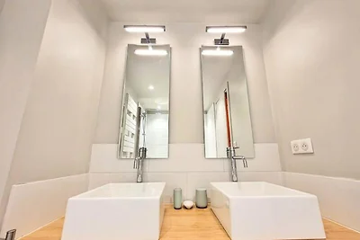 Chalet in der Nähe des Sees und der Skipisten...