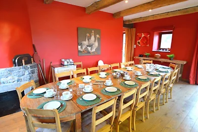 Ferienhaus in Mettet mit Garten