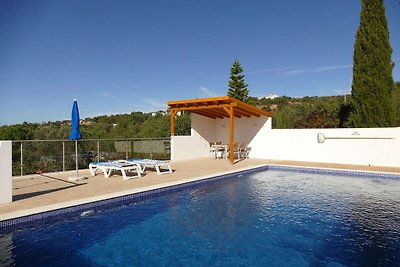 Lussuosa villa a Faro con piscina privata