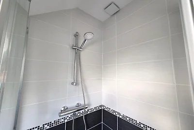 Doppelhaushälfte zwischen Meer und Land