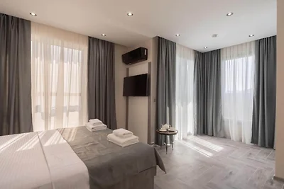 Sunday Hotel Dobra Voda - Superior Studio