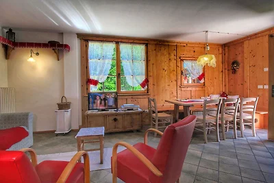 Cottage a Bellamonte con giardino