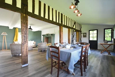 Angenehmes Ferienhaus in Asnières mit...