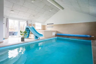 Luxury Retreat with Pool - By Traum...