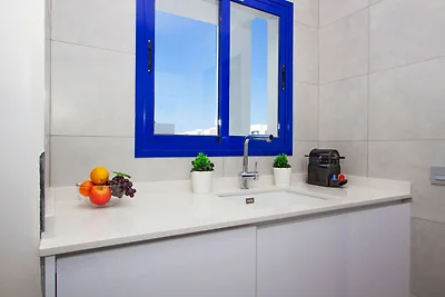 Casa di charme con piscina e vista sul mare