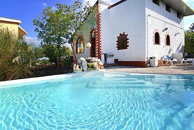 Ferienhaus mit Pool, Solarino