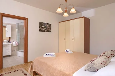 One Bedroom Apartment with Balcony 3