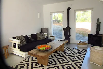 Villa in Cala Tarida mit Swimmingpool