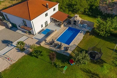 Ferienhaus Erholungsurlaub Grubine