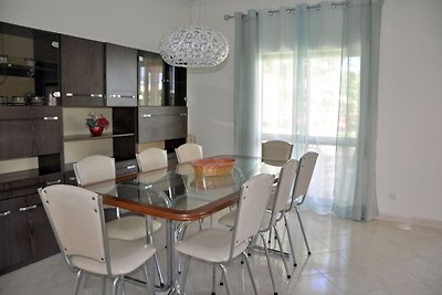 Geräumige Villa im Ferienort Vilamoura mit pr...