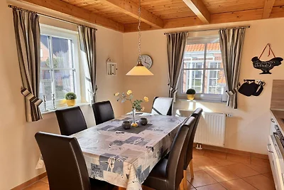 Ferienhaus mit viel Platz in Burhave