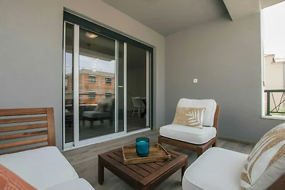 Spacious Luxury Trogir Apartments - Classic T...