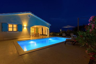 Verführerische Villa mit Swimmingpool in Kras