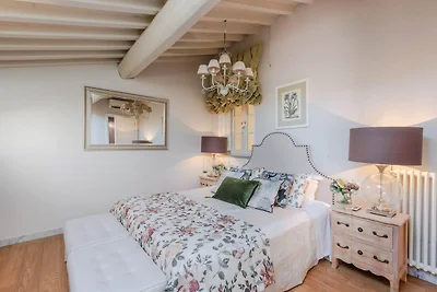 Penthouse in Lucca am Botanischen Garten