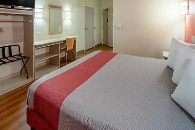 1 letto matrimoniale king size | Vietato...