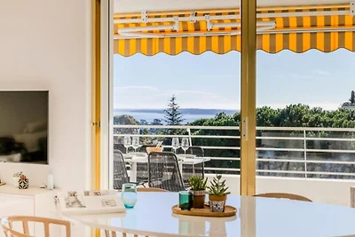Appartement in Cannes met uitzicht op het zwe...