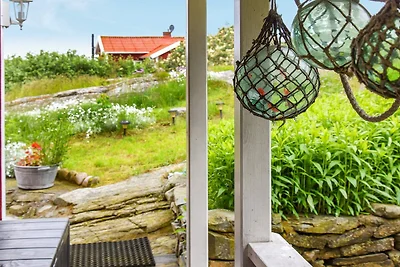 4 Personen Ferienhaus in Rönnäng-By Traum