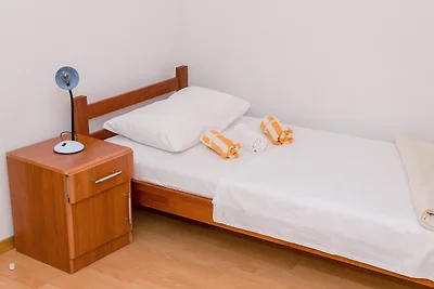 Apartments Anita-Triple room with terrace