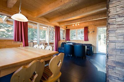 Gemütliches Chalet mit Whirlpool