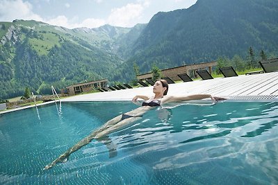 Holiday home relaxing holiday Kals am Großglockner