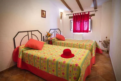 Schönes Ferienhaus in Laroya mit...
