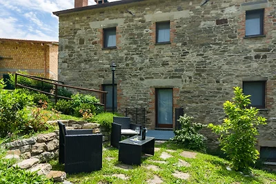 Schönes Bauernhaus mit Swimmingpool