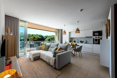 Wohnung in Guia mit Pool nahe Stränden