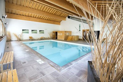 Appartamento con piscina interna privata