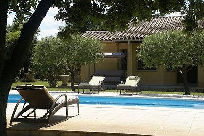 Stunning Villa in Sorgues with Swimming Pool