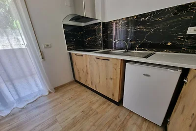 Appartement in Vlorë met Strand en Bergzicht