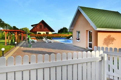 Ferienhäuser, Pool, Sauna, Whirlpool, Osieki