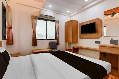 Townhouse Balewadi Stadium Hotel Sarovar