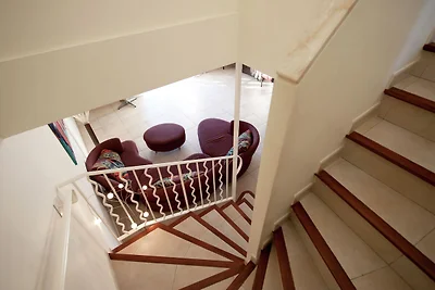 Moderne Villa in Meeresnähe mit Balkon