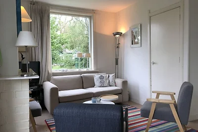 Quintessential holiday home in Ouddorp with...