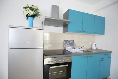 Apartments Kapetan - Comfort Studio Apartment...