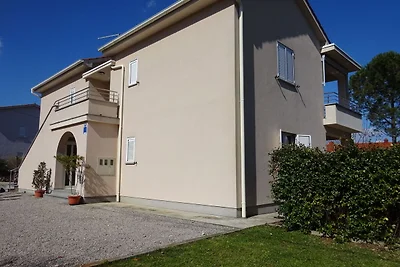 Spazioso Appartamento a Malinska vicino al...