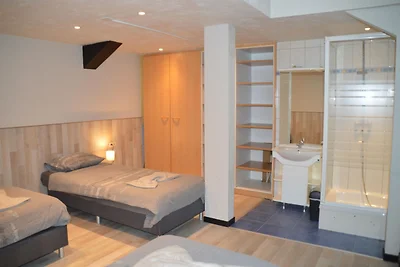 Ferienhaus in Verviers mit Pool und Sauna