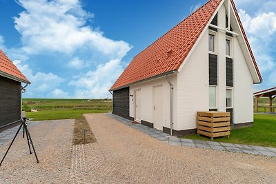 Modernes Ferienhaus in Strandnähe