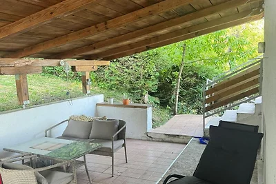 Plesivica Hillside HolidayHome/Hot-Tub - 1...