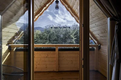 Komfortable Ferienvilla mit Bergblick