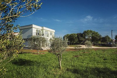 Komfortables Haus mit großem Garten