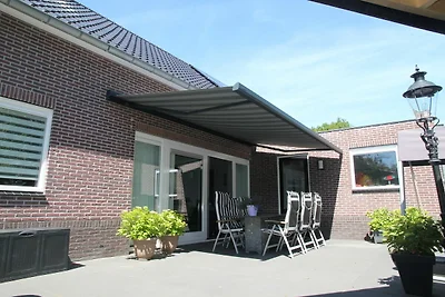 Moderna casa vacanze con veranda a Limmen