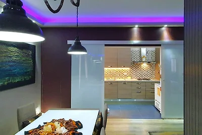 Geräumige Wohnung in Luino mit Sprudelbad