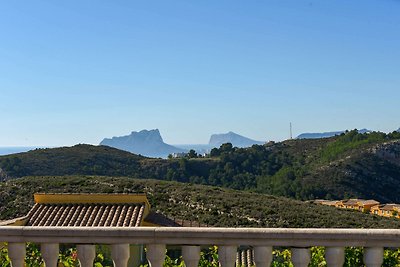 Bellissima villa con vista mare e montagna