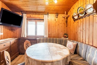 Bauernhaus mit Blick auf das Zillertal